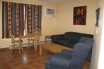Desert Surfside Waterfront Accommodations Osoyoos Exterior photo